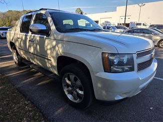 Used 2012 Chevrolet Avalanche LTZ video 1