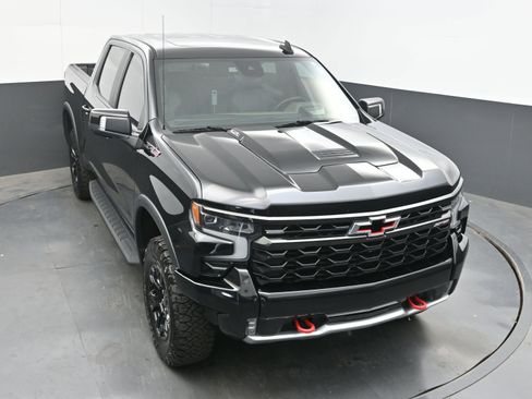 Used 2022 Chevrolet Silverado 1500 ZR2 w/ Technology Package image 31