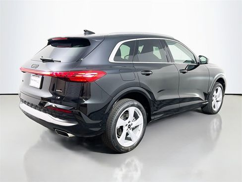 New 2025 Audi Q5 Premium Plus image 7