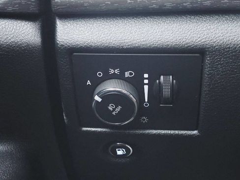 Used 2017 Jeep Grand Cherokee Laredo image 26