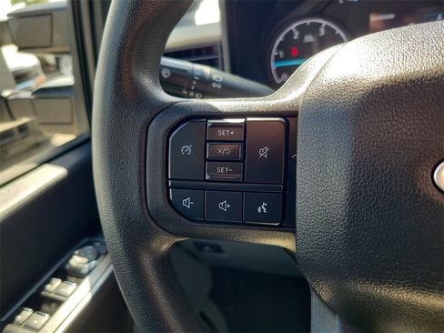 Used 2025 Ford F250 XLT image 27