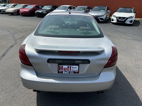 Used 2007 Pontiac Grand Prix w/ Sport Package FWD image 4