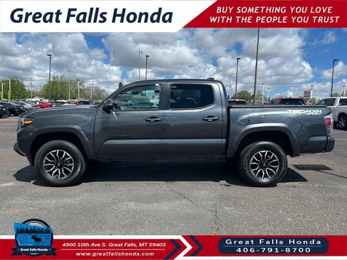 Used 2023 Toyota Tacoma TRD Sport w/ Black Out Package (TMS) AWD/4WD image 4