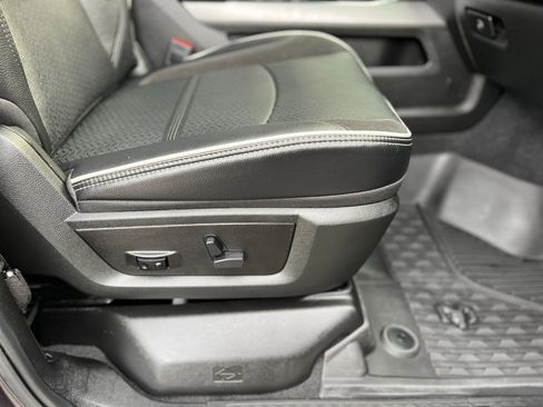 Used 2025 RAM 2500 Laramie image 26