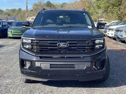 New 2025 Ford Expedition Platinum w/ Stealth Performance Package image 24