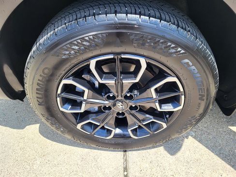 Used 2024 Hyundai Santa Cruz SEL w/ Activity Package FWD image 19