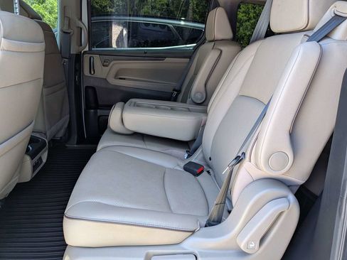 Used 2022 Honda Odyssey Elite image 8