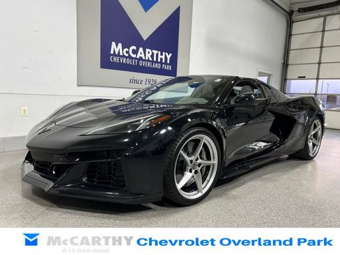 Used 2024 Chevrolet Corvette E-Ray AWD/4WD image 9