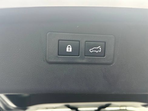 Certified 2025 Subaru Outback Touring AWD/4WD image 21