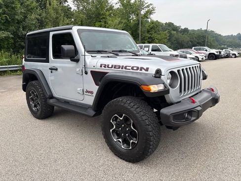 Used 2023 Jeep Wrangler Rubicon w/ Cold Weather Group AWD/4WD image 7