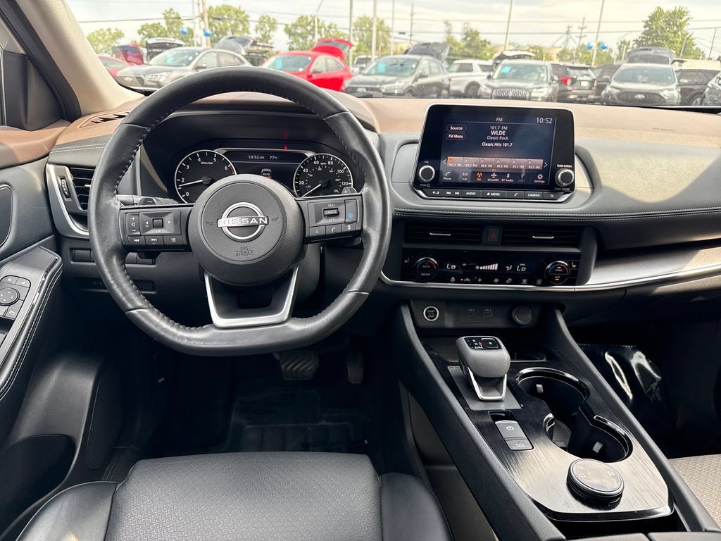 Used 2023 Nissan Rogue SV w/ SV Premium B Package AWD/4WD image 10