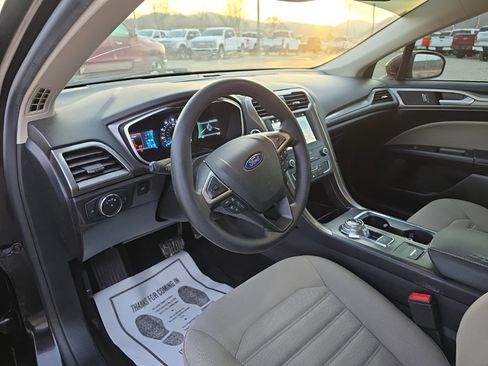 Used 2019 Ford Fusion S image 14
