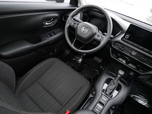 Certified 2023 Honda HR-V LX image 9