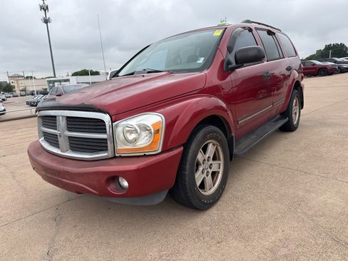 Used 2006 Dodge Durango Limited w/ Trailer Tow Group RWD image 3