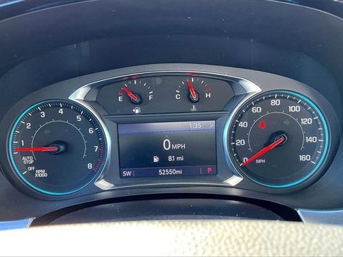 Used 2023 Chevrolet Traverse LT image 13