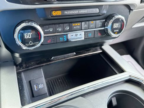 Used 2022 Ford F350 Lariat w/ Chrome Package AWD/4WD image 19