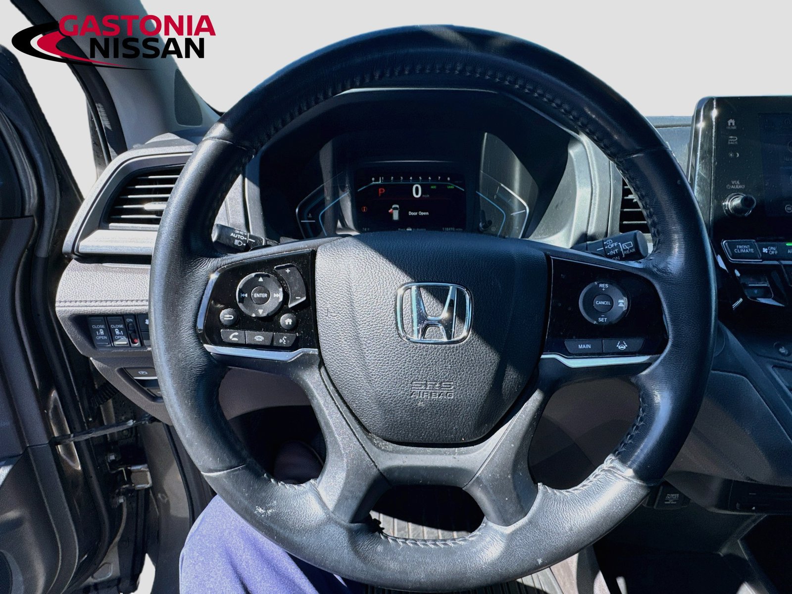Used 2018 Honda Odyssey Touring image 14