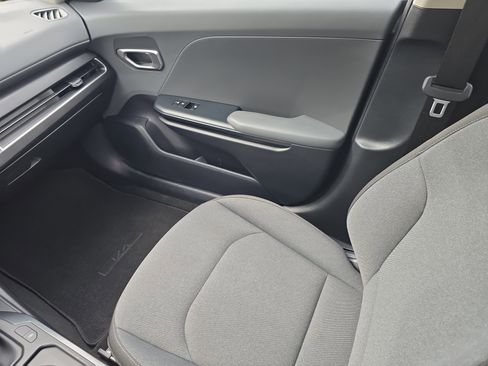 Certified 2025 Kia K4 LXS image 17