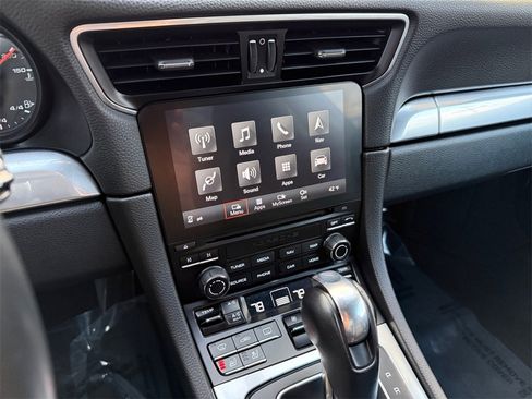 Used 2017 Porsche 911 Carrera image 20