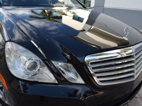 Used 2011 Mercedes-Benz E 350 4MATIC Sedan image 10