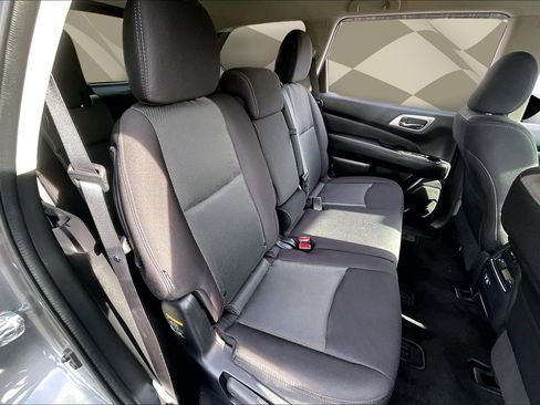 Used 2020 Nissan Pathfinder S image 27