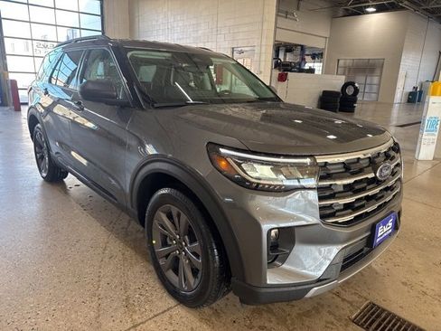 New 2026 Ford Explorer Active image 3