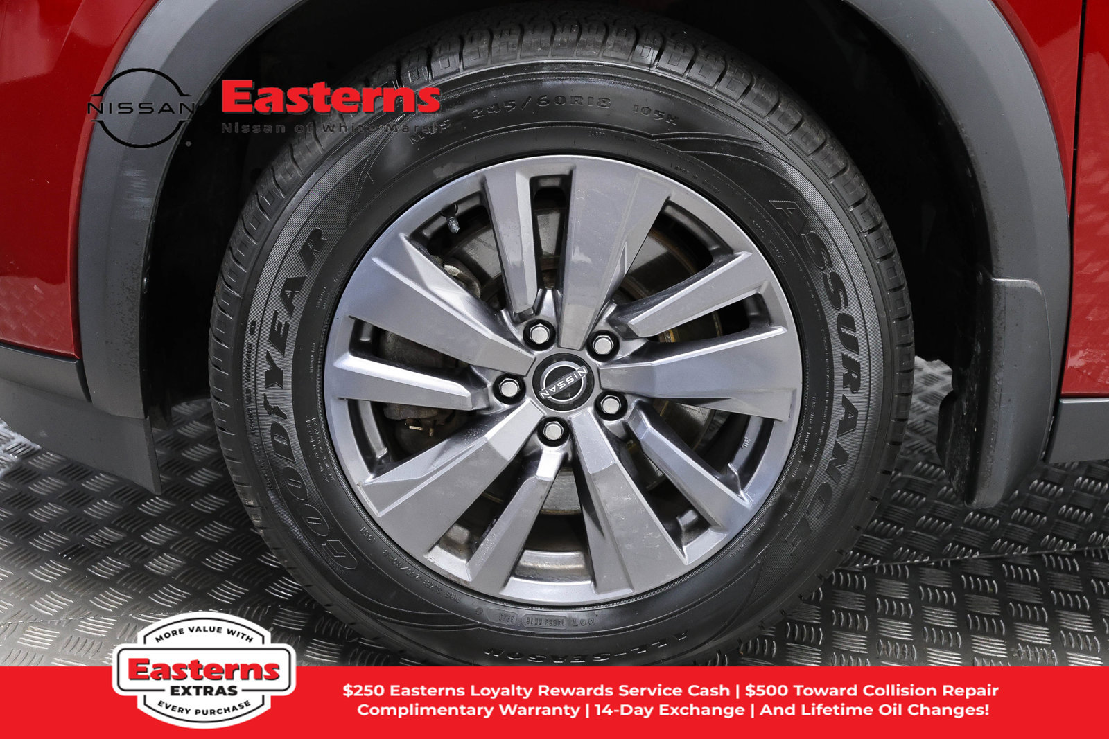 Used 2023 Nissan Pathfinder SV AWD/4WD image 31