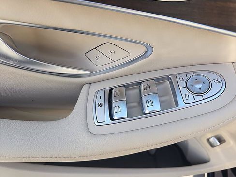 Used 2020 Mercedes-Benz C 300 4MATIC Sedan image 13