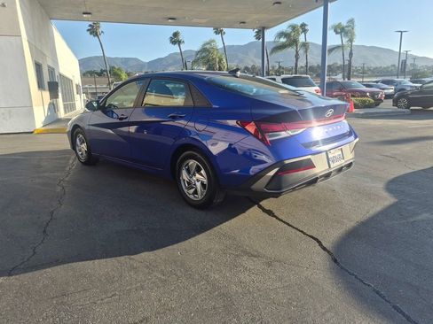 Certified 2026 Hyundai Elantra SE FWD image 6