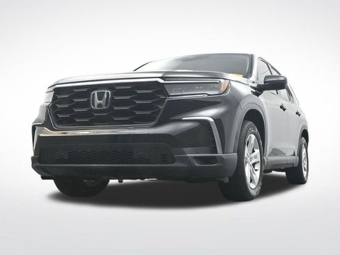 Used 2023 Honda Pilot LX image 31