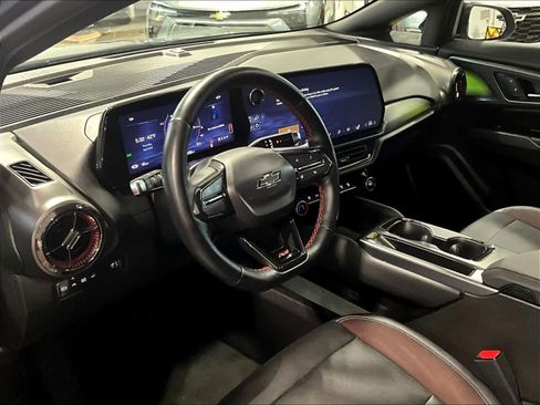 Used 2024 Chevrolet Equinox EV RS image 8
