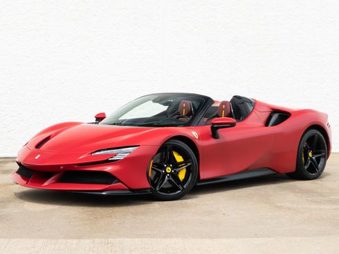 Used 2023 Ferrari SF90 Spider AWD/4WD image 1