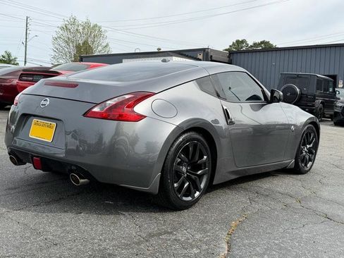 Used 2018 Nissan 370Z Touring image 10
