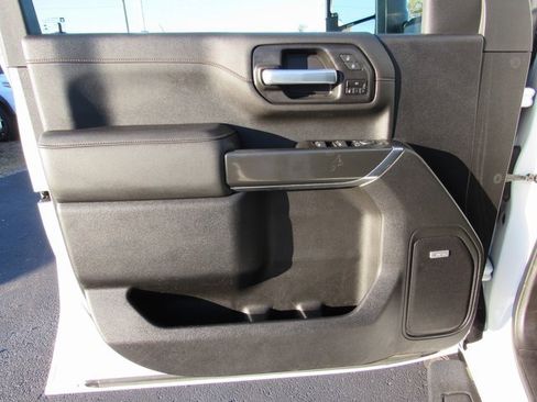 Used 2021 GMC Sierra 2500 AT4 w/ AT4 Premium Plus Package image 12