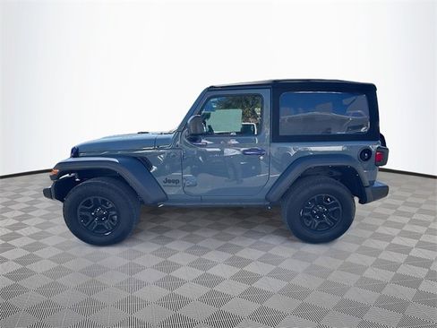 Used 2024 Jeep Wrangler Sport image 4