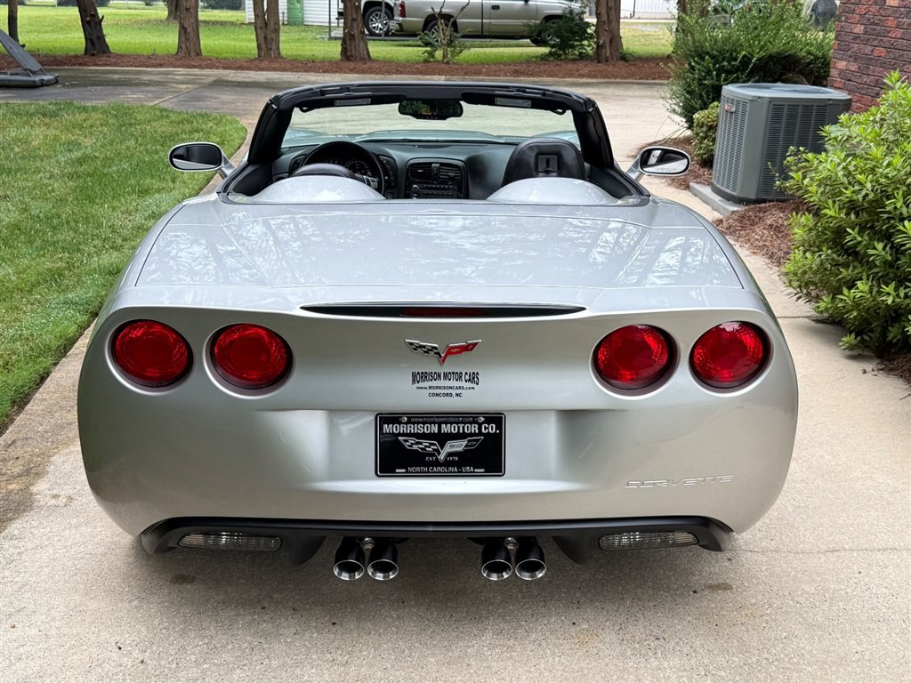 Used 2008 Chevrolet Corvette Convertible w/ Preferred Equipment Group RWD image 27