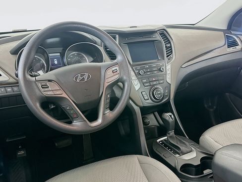 Used 2017 Hyundai Santa Fe Sport image 17