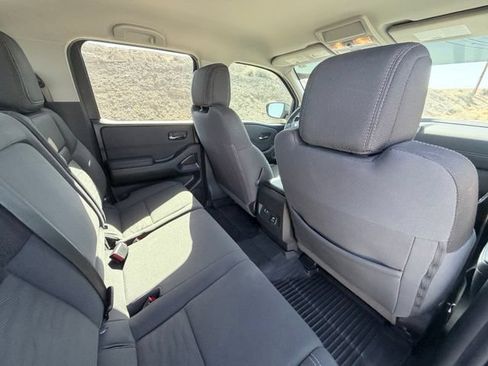 Certified 2024 Nissan Frontier SV w/ SV Convenience Package RWD image 29