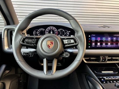 Certified 2026 Porsche Cayenne AWD/4WD image 14