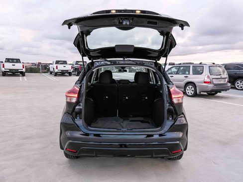 Used 2025 Nissan Kicks Play S FWD image 27