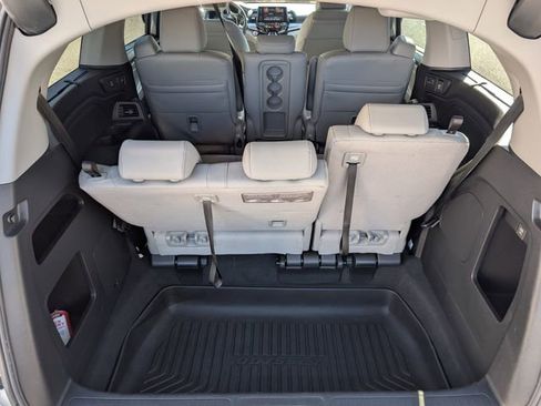 Used 2024 Honda Odyssey Touring image 14