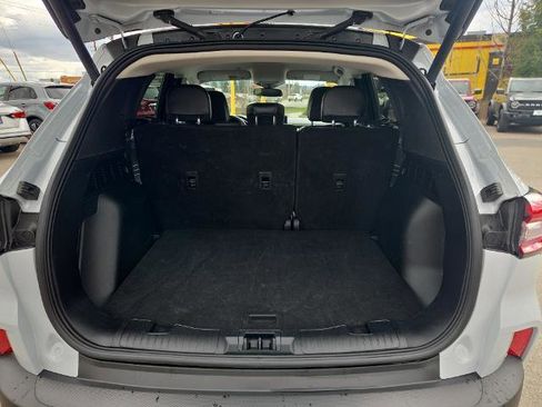 Certified 2025 Ford Escape Platinum image 14