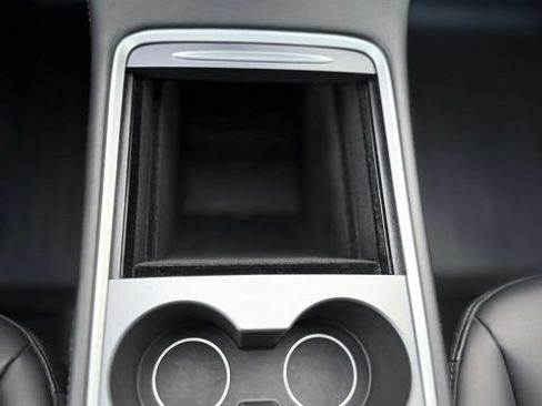 Used 2023 Tesla Model Y Long Range AWD/4WD image 15