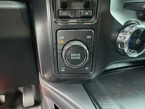 Used 2025 Ford F350 Platinum AWD/4WD image 25