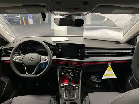 New 2026 Volkswagen Jetta SEL image 7