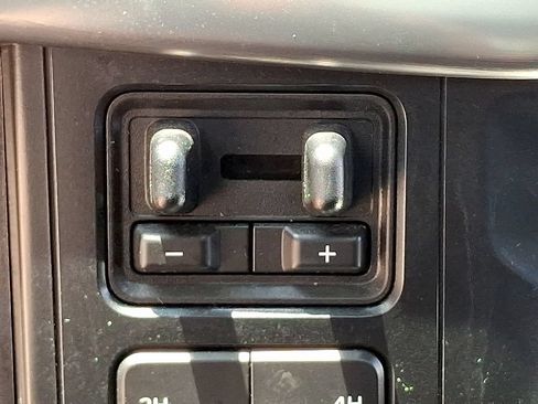 Used 2022 Ford F150 Lariat w/ Equipment Group 502A High AWD/4WD image 26