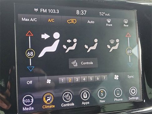 Used 2020 Jeep Grand Cherokee Laredo w/ Laredo X Package image 16