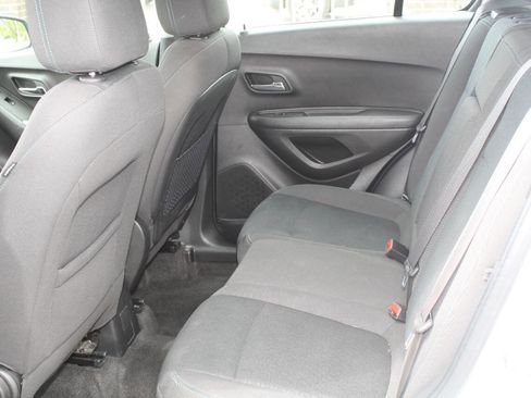 Used 2016 Chevrolet Trax LS FWD image 7