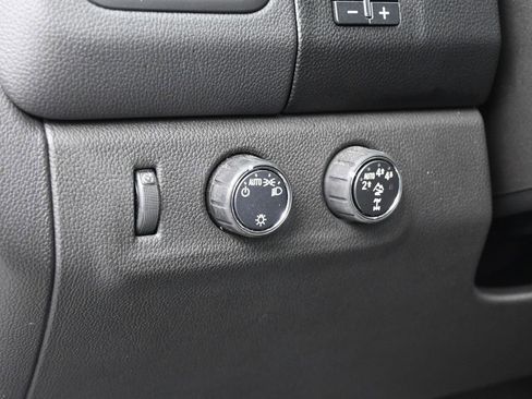 Used 2022 Chevrolet Colorado ZR2 image 16