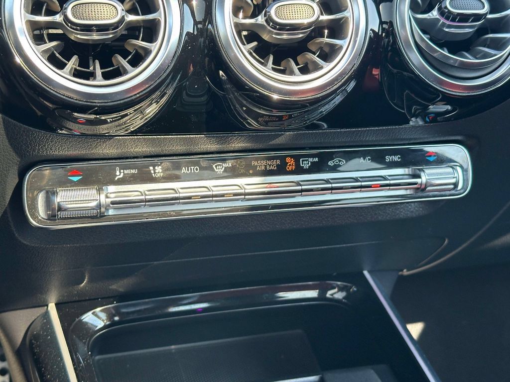 Used 2023 Mercedes-Benz GLA 45 AMG 4MATIC image 28